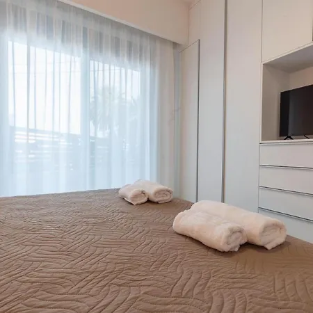 Апартаменти Aegean Retreat Luxury Rhodes City